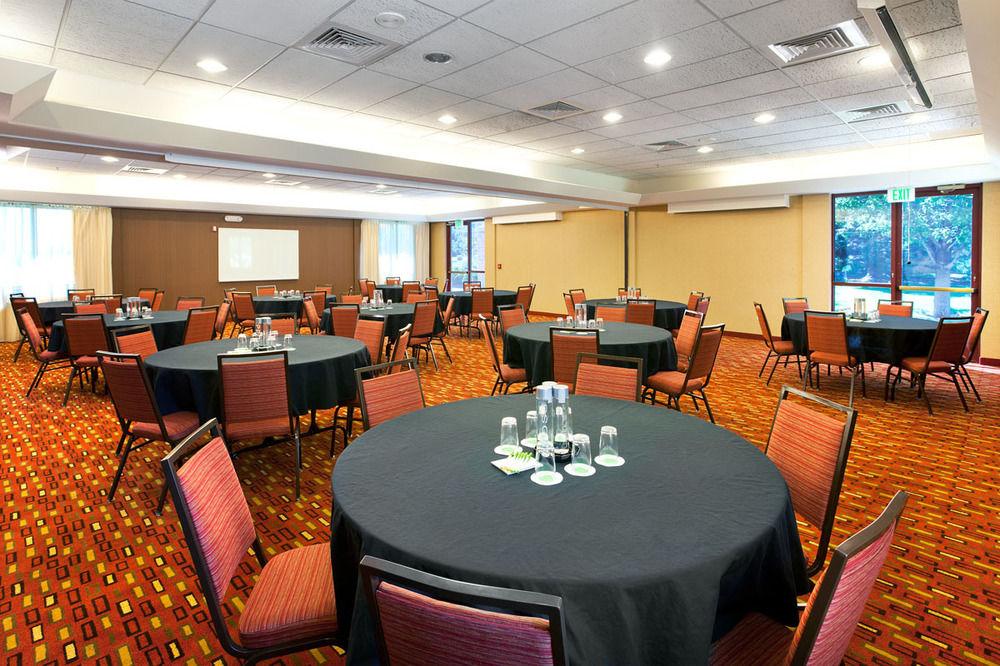 Courtyard By Marriott Denver Airport Exterior foto