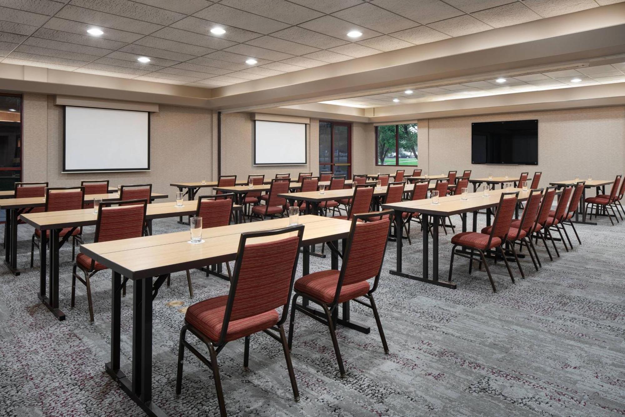 Courtyard By Marriott Denver Airport Exterior foto