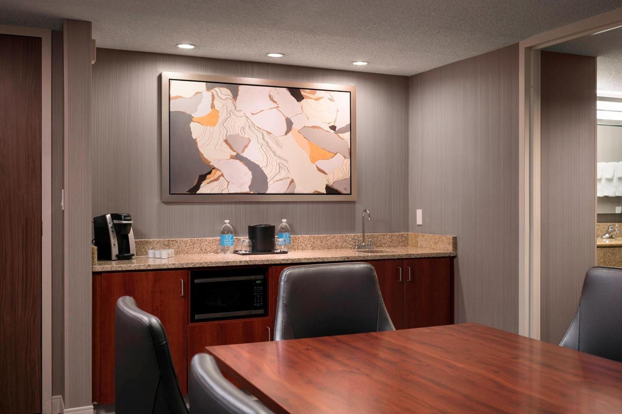 Courtyard By Marriott Denver Airport Exterior foto