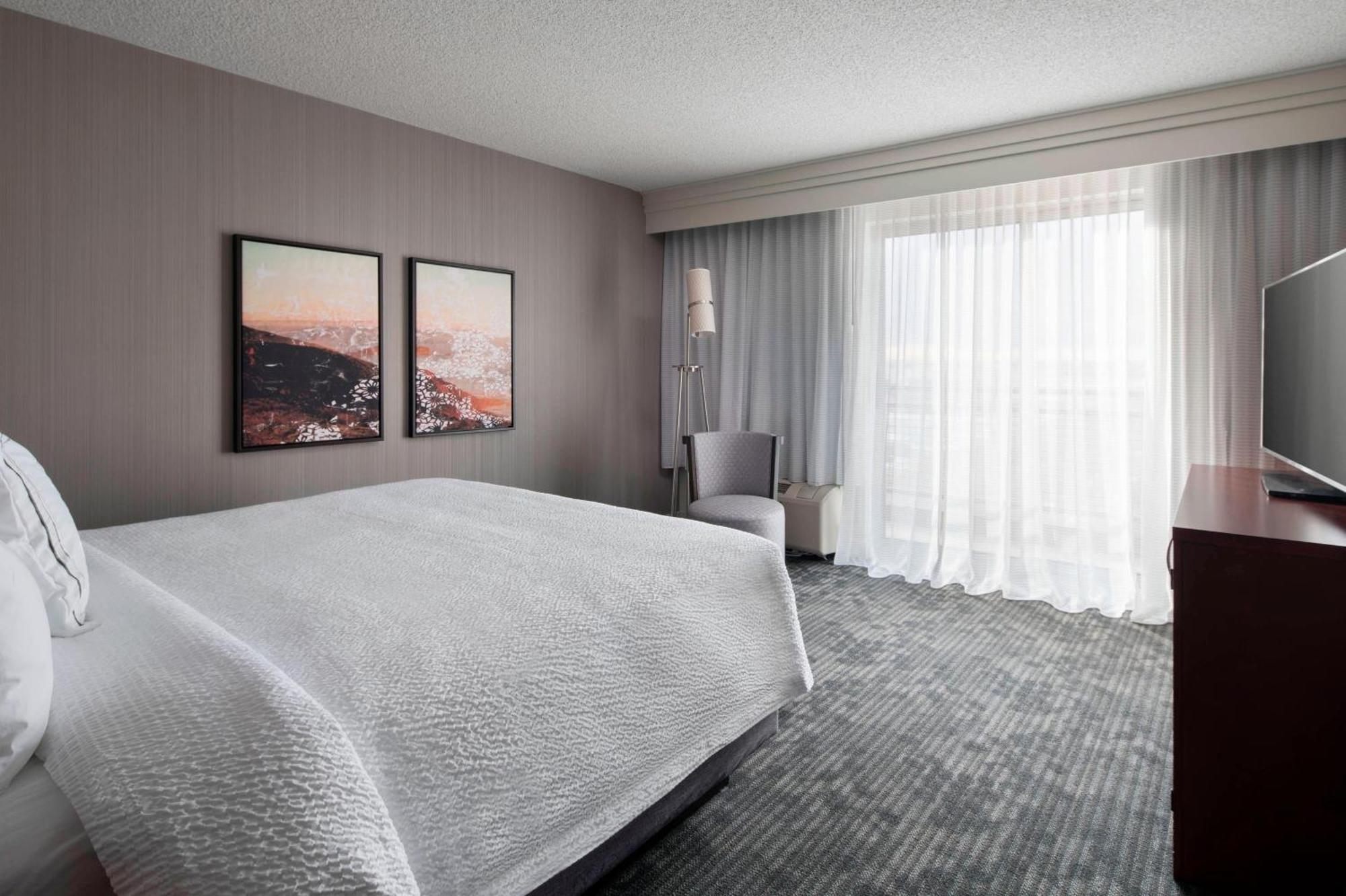 Courtyard By Marriott Denver Airport Exterior foto